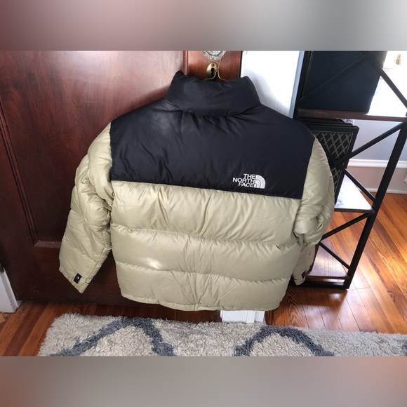 Womens north face nuptse jacket - Picture 13 of 16